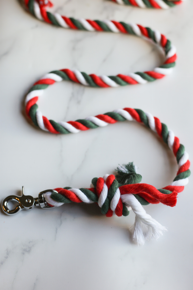 Knotted Rope Dog Leash - 5 ft Christmas