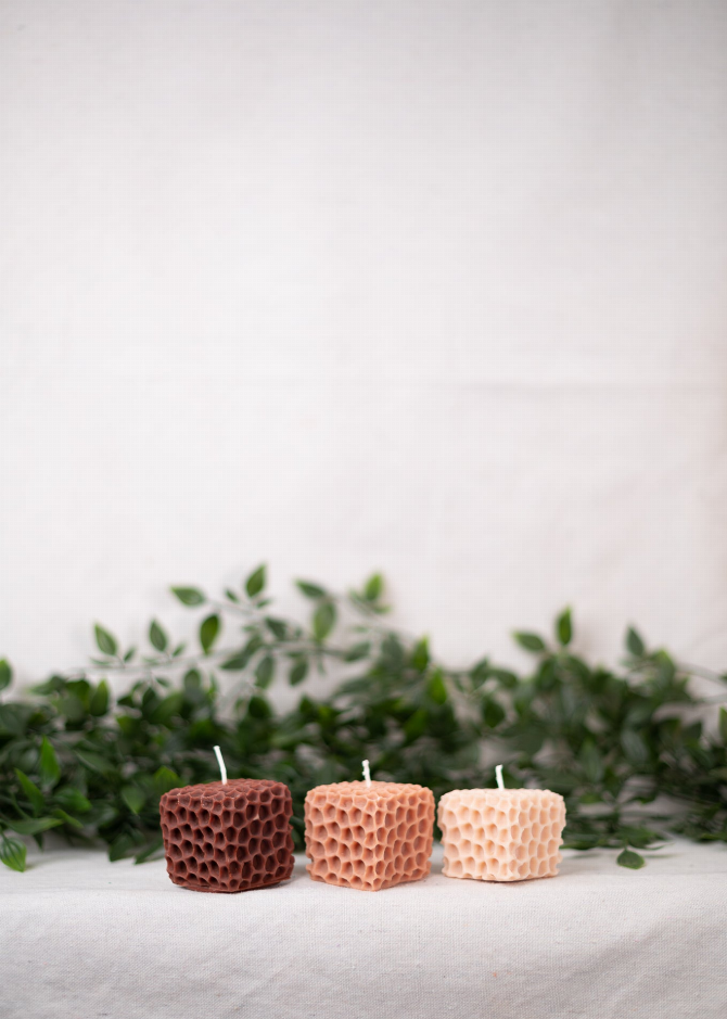 HoneyComb Candle Collection - Honey Brown (Mezcal)