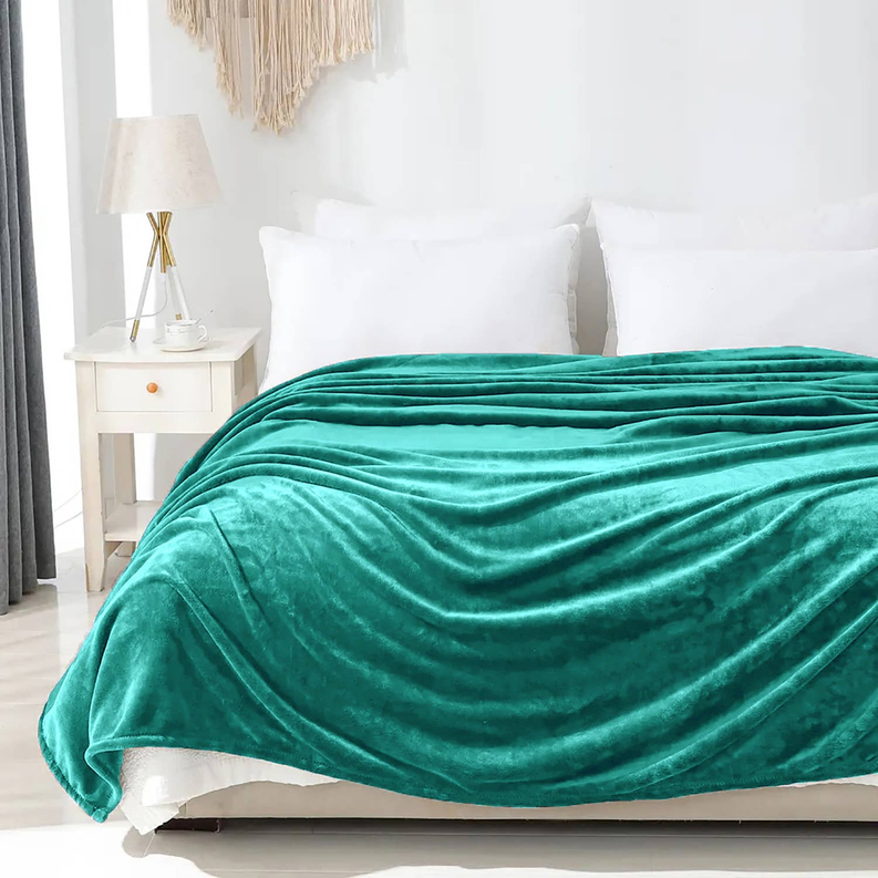 Soft Plush Warm Cozy Bed Throw Flannel Blanket